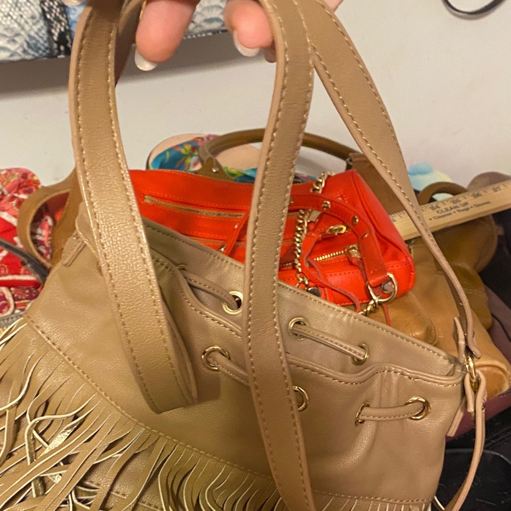 Betsy Johnson Fringed Tan Women's Bag - Picture 8 of 12